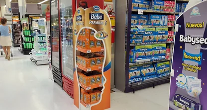 Cómo aumentar sus ventas con atractivos exhibidores